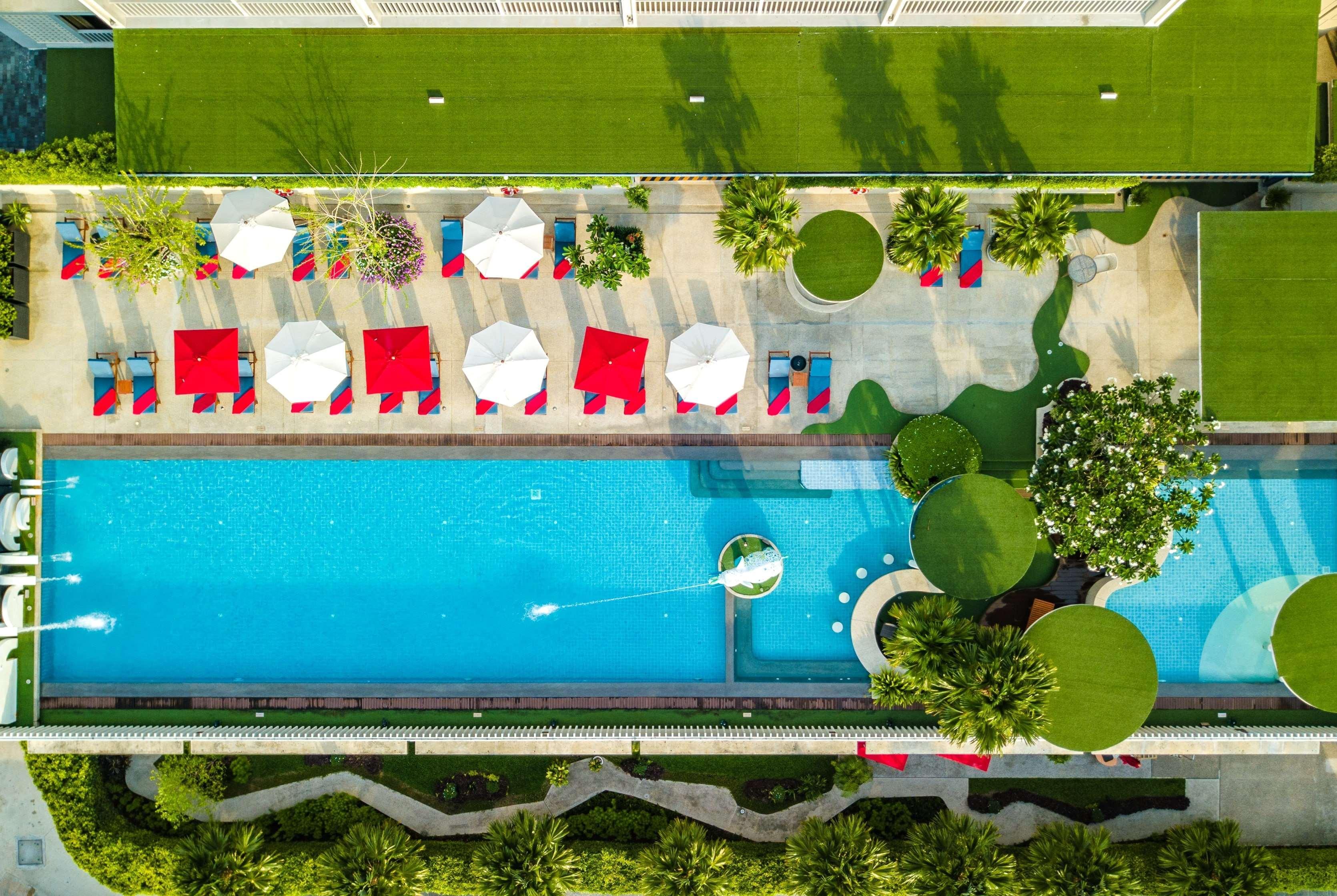 Ramada By Wyndham Phuket Deevana Patong Exterior foto