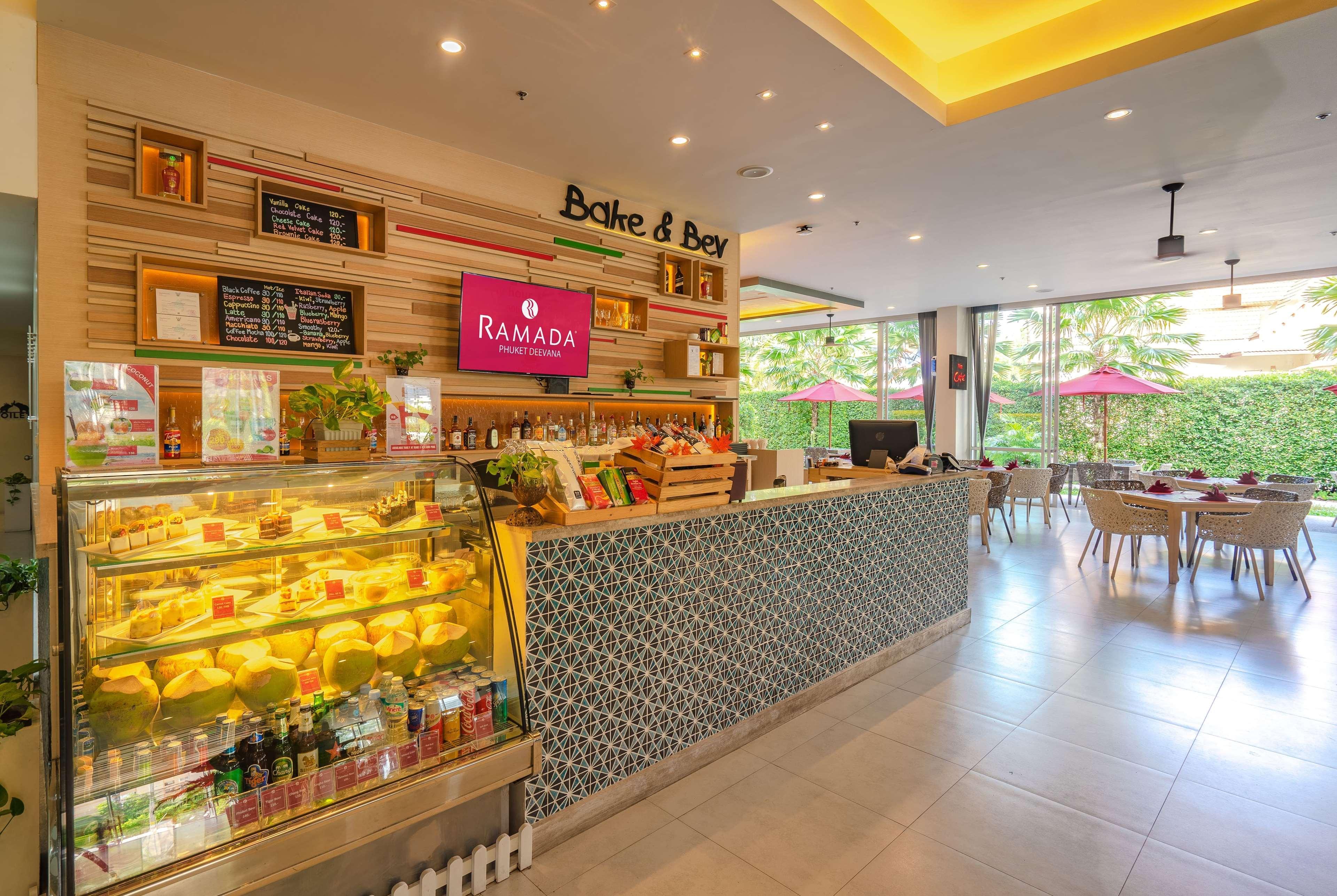 Ramada By Wyndham Phuket Deevana Patong Exterior foto