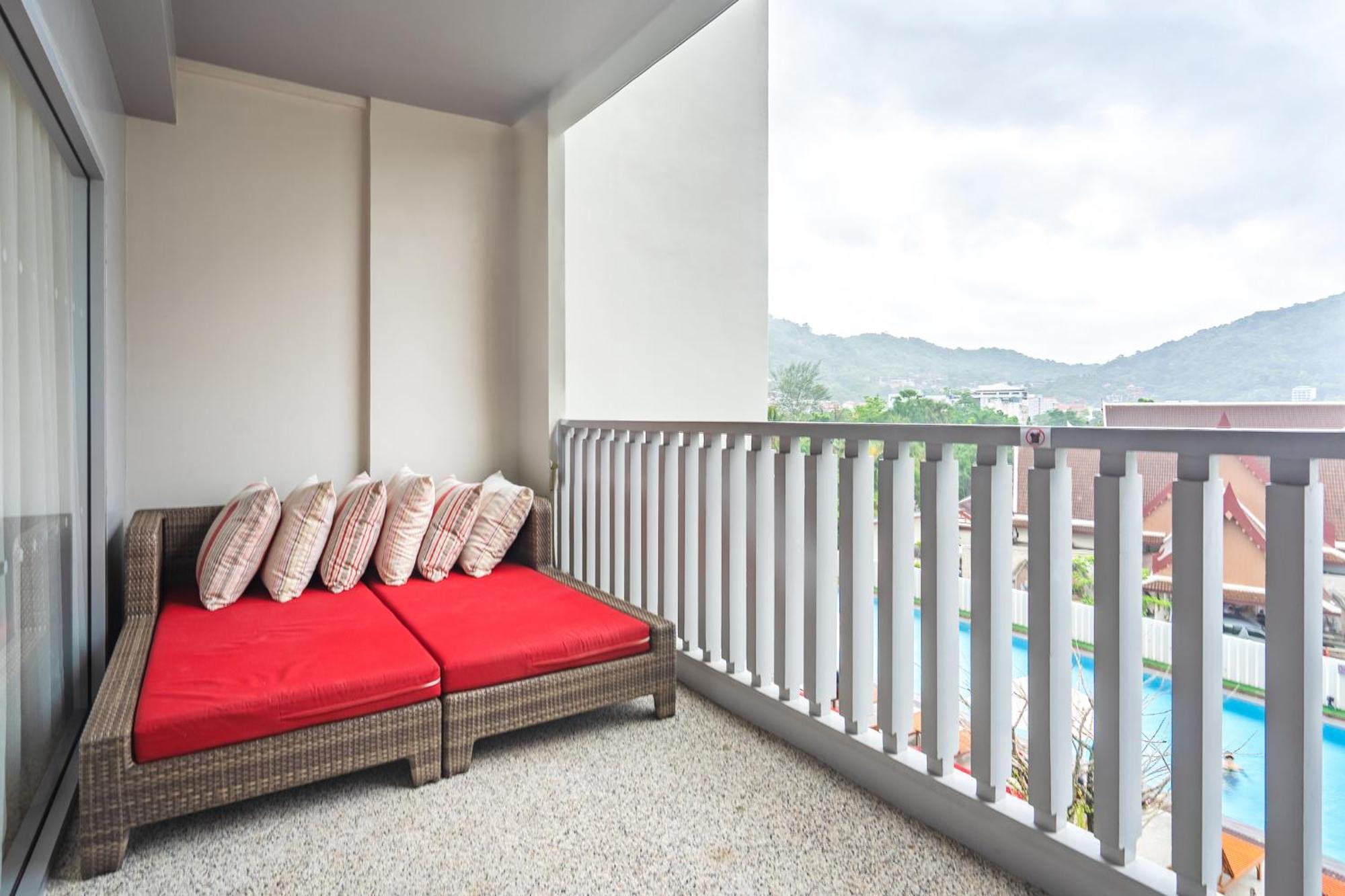 Ramada By Wyndham Phuket Deevana Patong Exterior foto