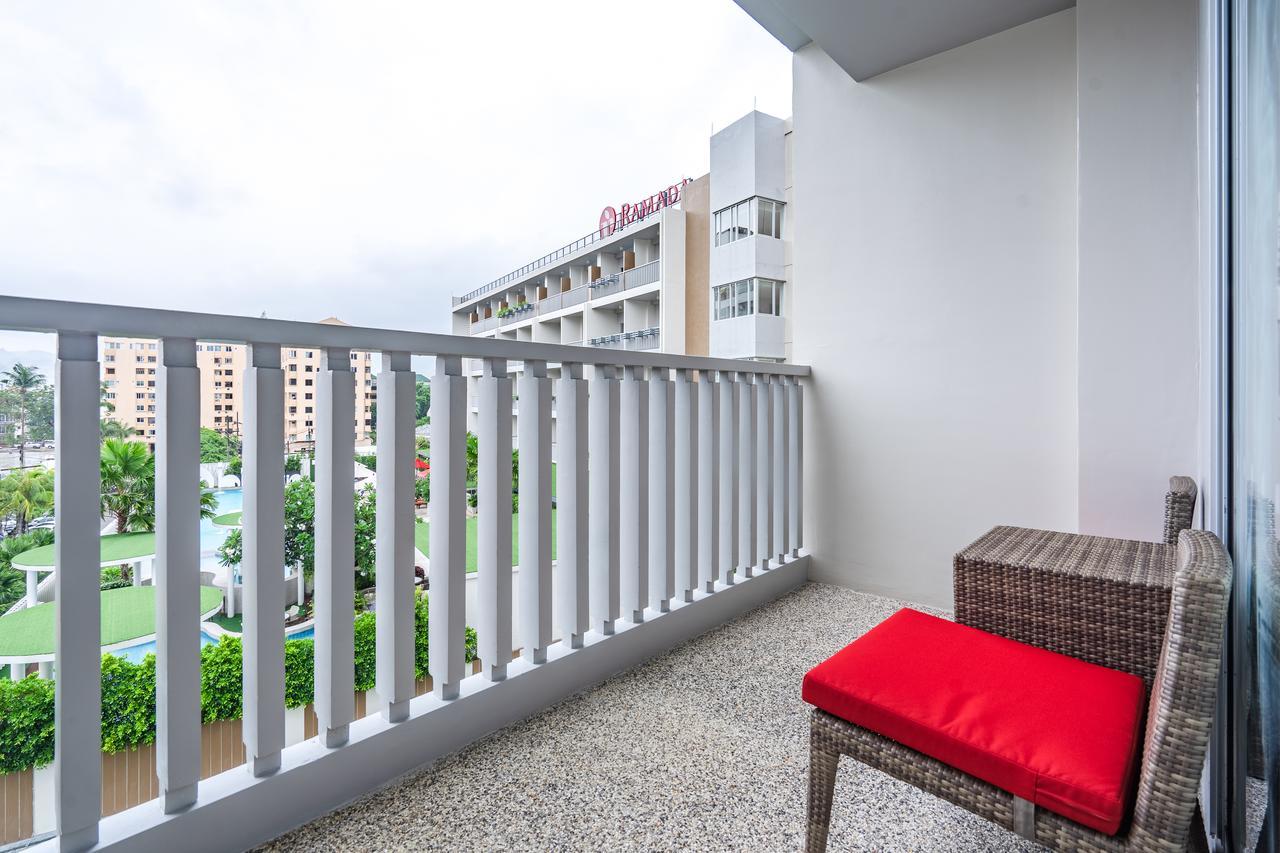 Ramada By Wyndham Phuket Deevana Patong Exterior foto