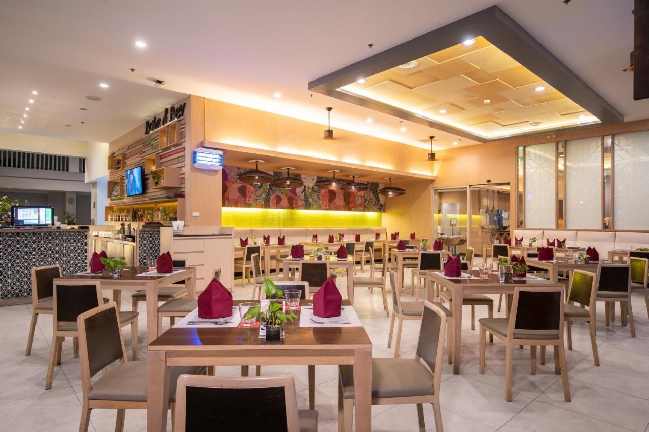 Ramada By Wyndham Phuket Deevana Patong Exterior foto